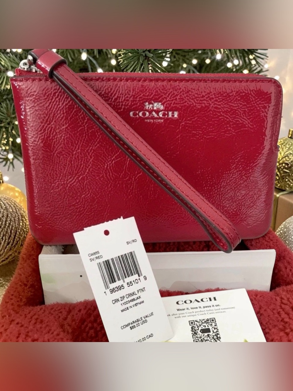 NWT COACH CORNER ZIIP CRINKLE PATENT LEATHER WRISTLET RED - Picture 2 of 6